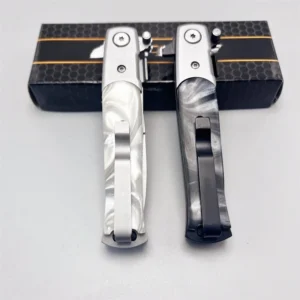 Stiletto folding knife